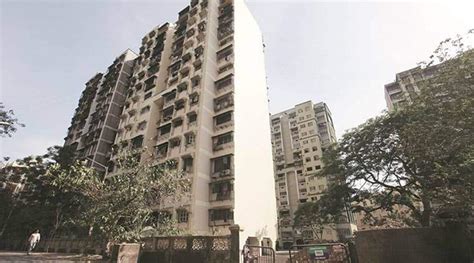 MHADA extends deadline for housing lottery till today .